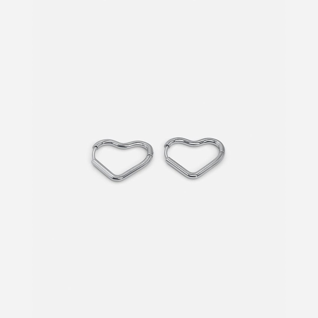 Mini Aros de Corazón Plateados