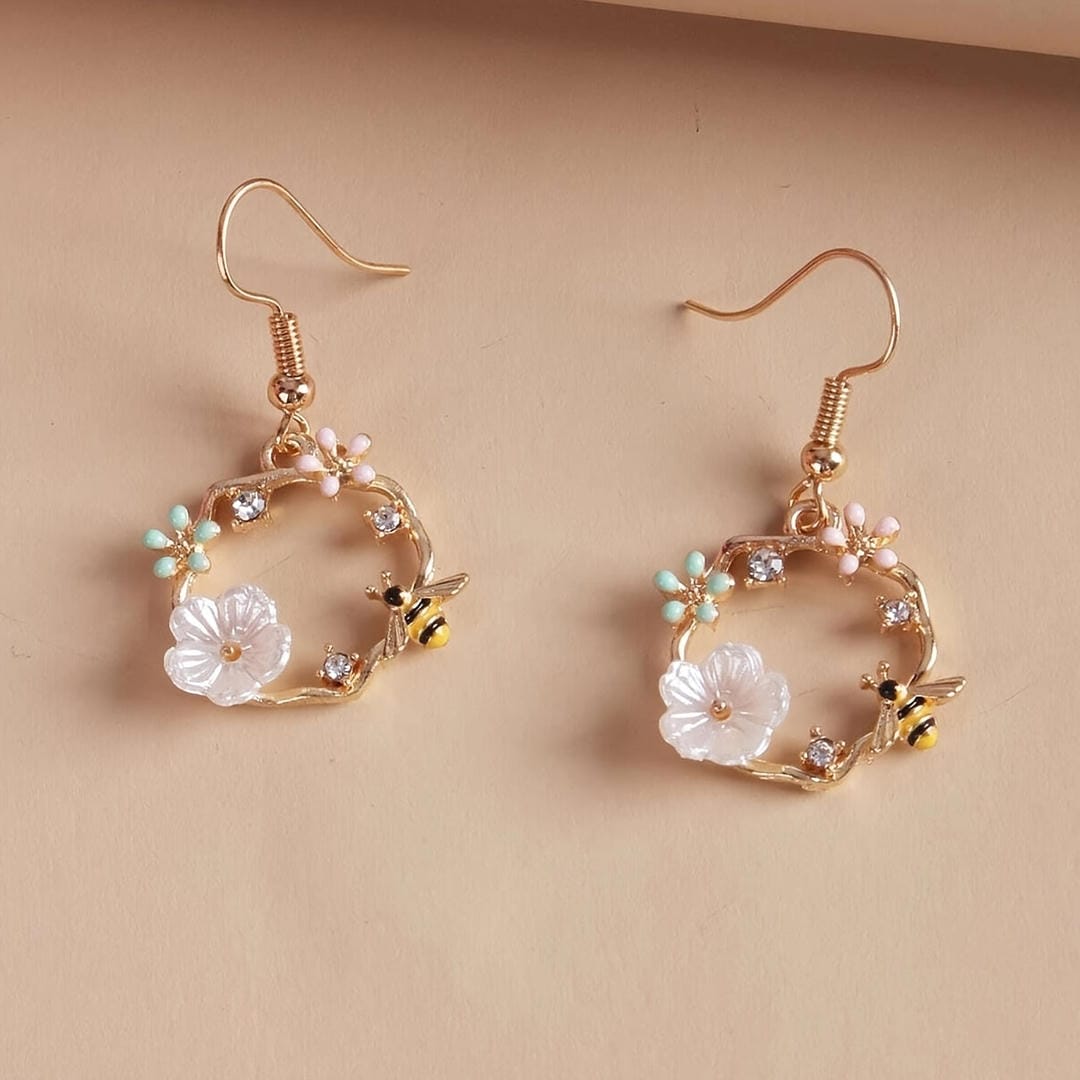 Pendientes de Oro con Motivo de Abeja y Flor