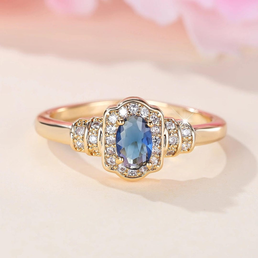 Anillo de cristal con halo de zafiro de reliquia familiar