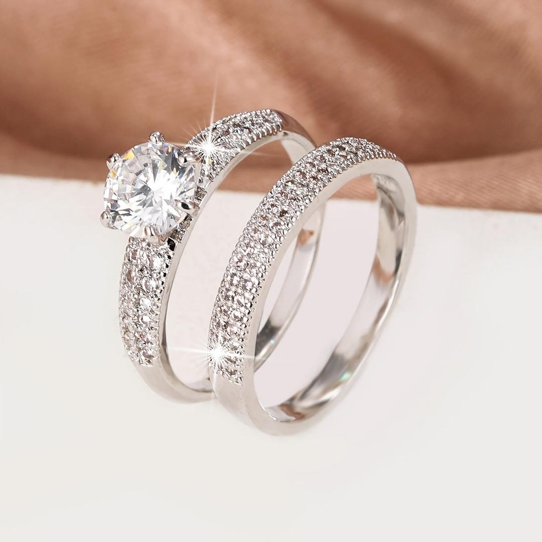 Conjunto de anillos de pavé redondos