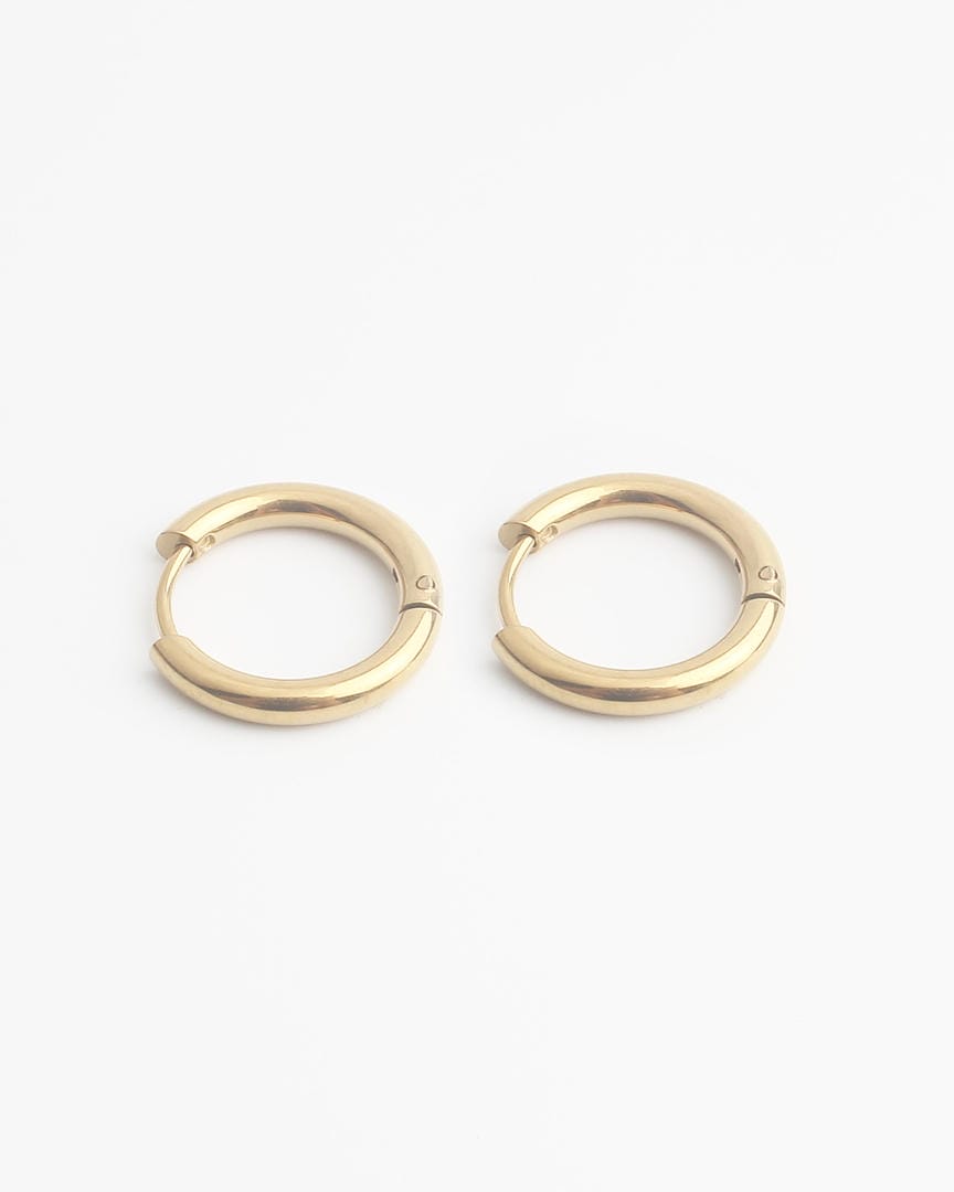Aretes de aro Huggie elegantes