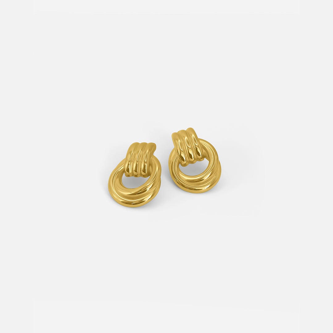 Pendientes Elegantes de Nudos Entrelazados en Oro