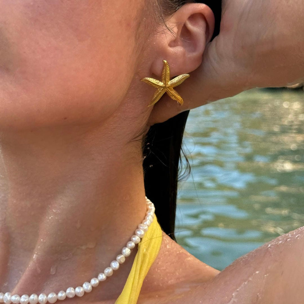 Pendientes Gráciles de Estrella de Mar Dorada