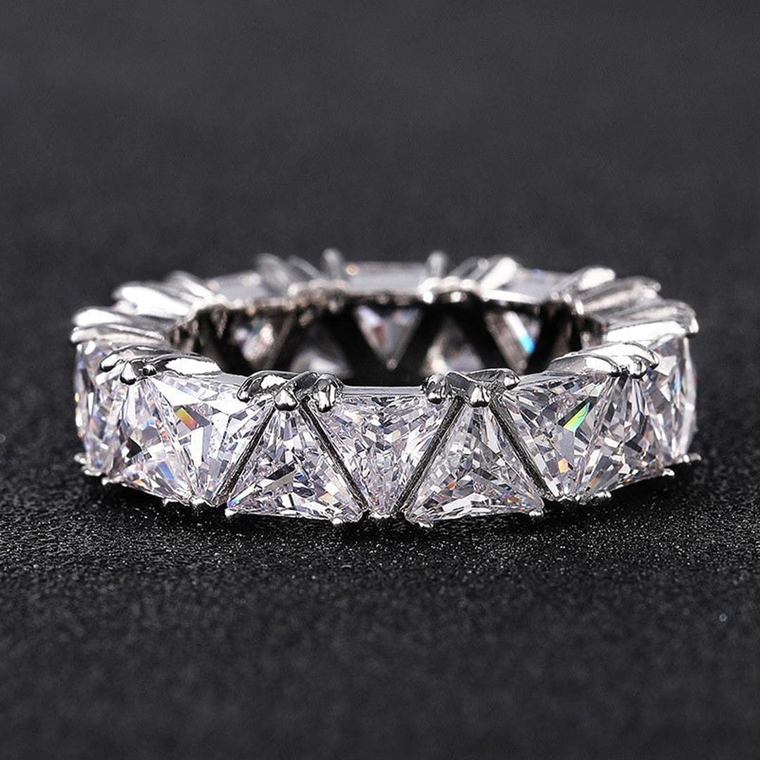 Anillo vintage de piedra triangular