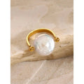 Anillo de perlas con banda abierta