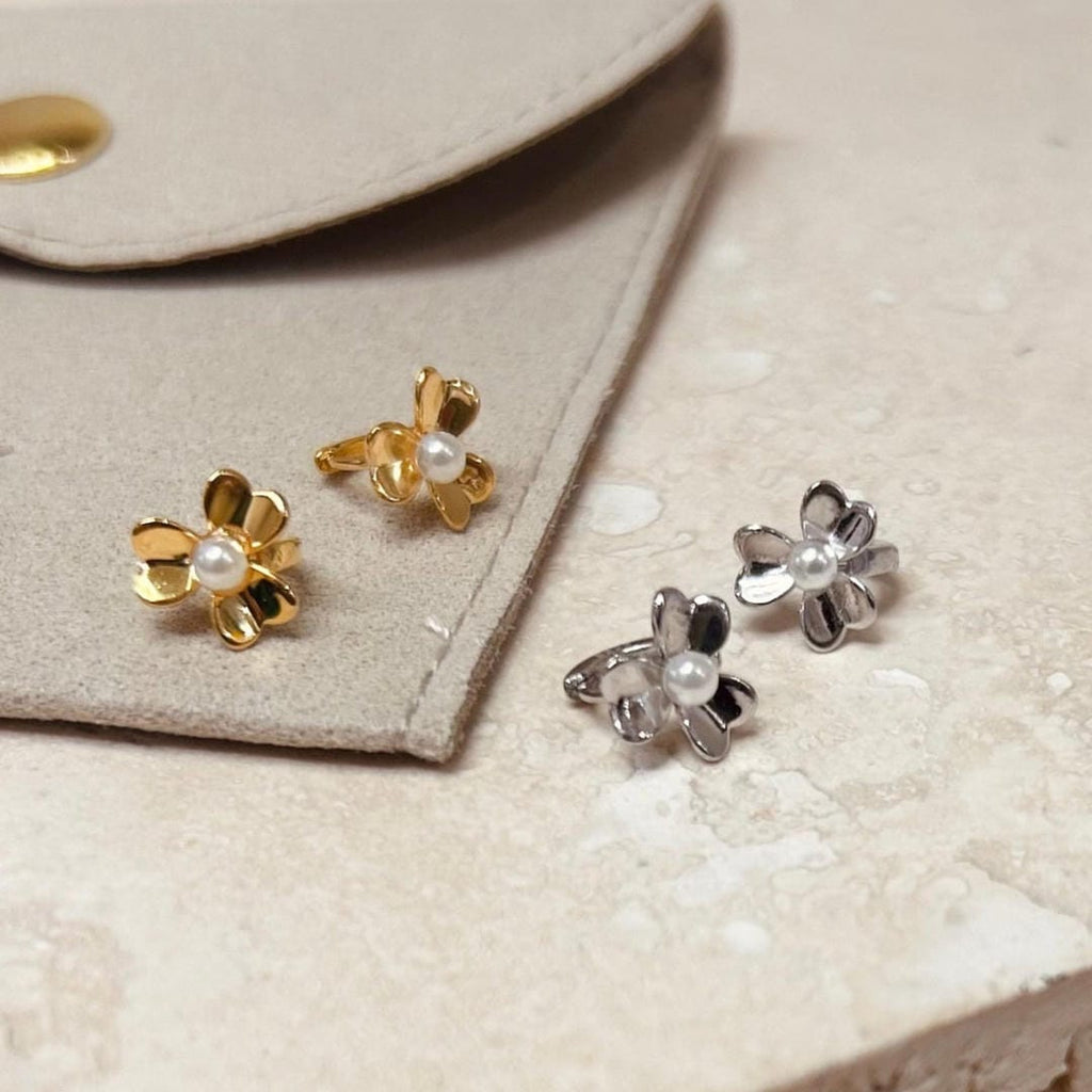 Micro-aros de perlas con flor