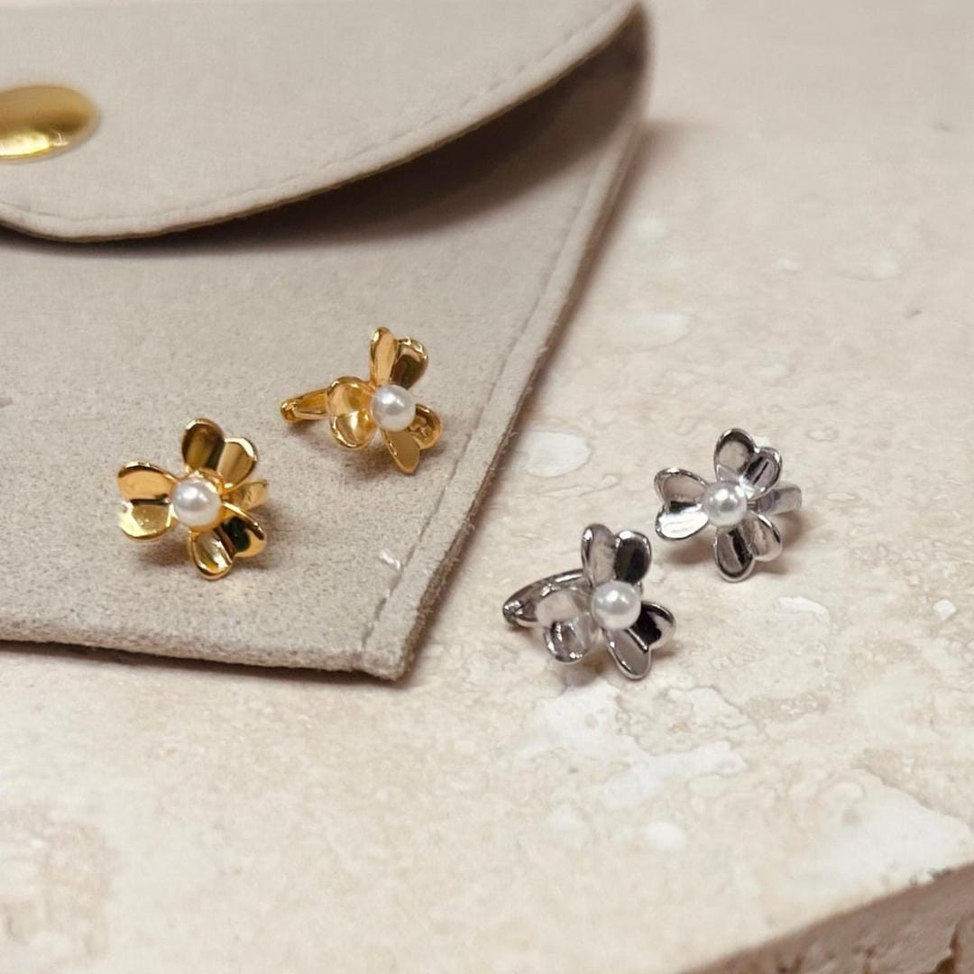 Micro-aros de perlas con flor