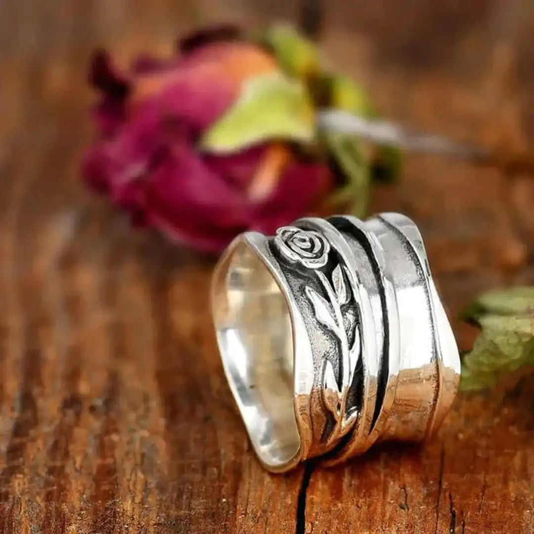 Anillo de plata vintage con flor