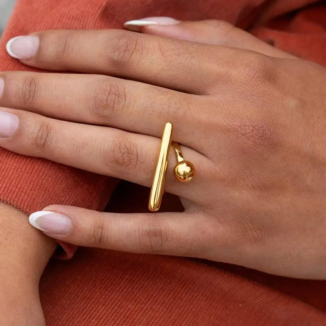 Anillo Ajustable Estrella de Oro Atemporal