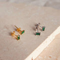 Pendientes de cristal verde con corte esmeralda
