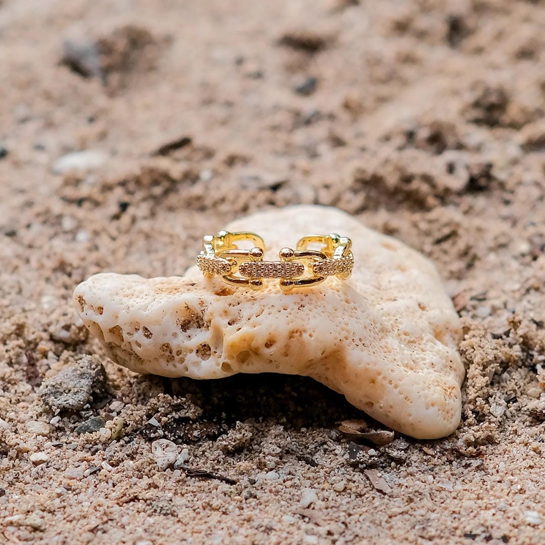 Anillo Abierto Deslumbrante de Cristal Dorado