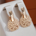 Aretes huecos de mandala elegantes