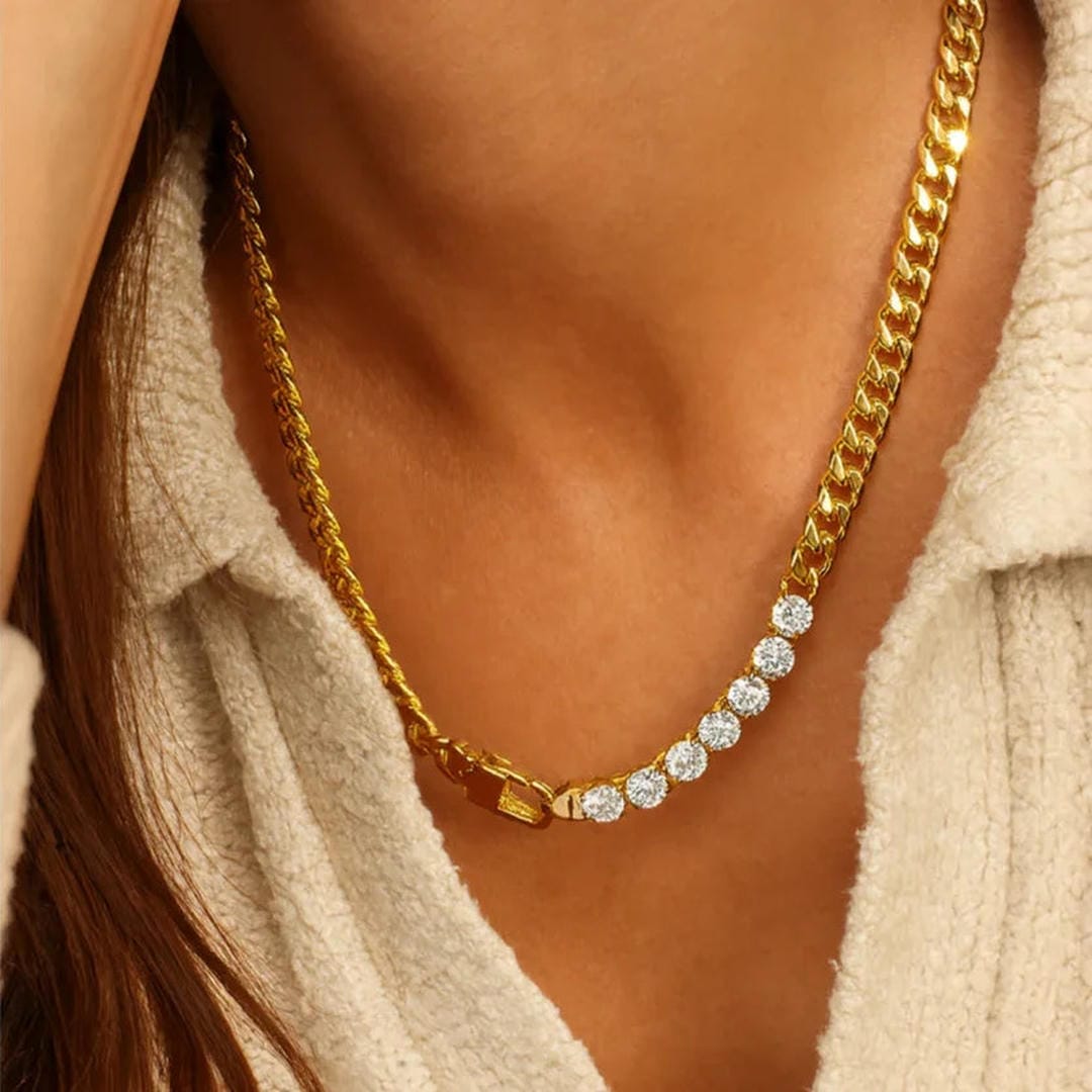 Collar Dazzling Crystals con eslabones dorados