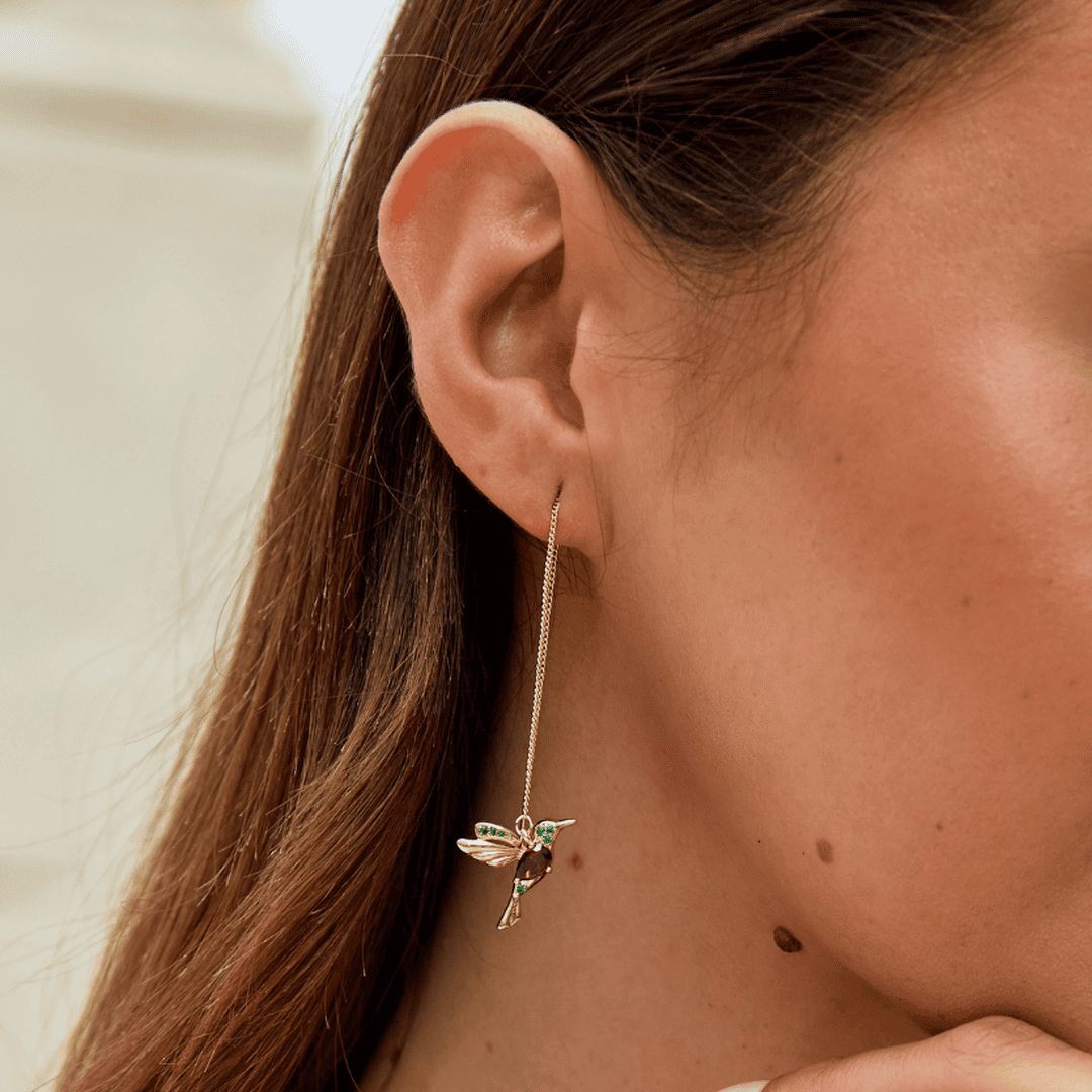 Pendientes de colibrí coloridos y elegantes