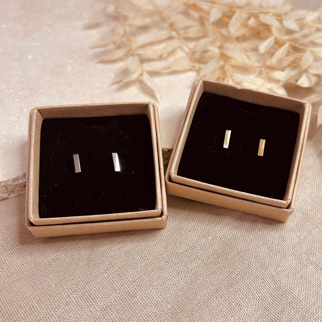 Pendientes de barra minimalistas para el día a día