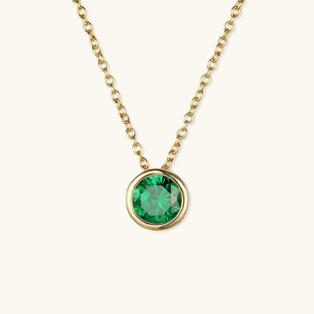 Cadena de oro con gema radiante