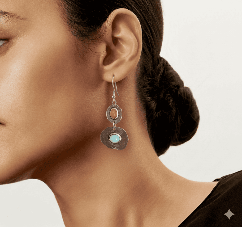 Clásicos aretes de plata con diseño vintage natural
