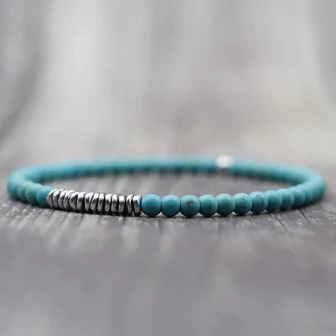 Pulsera atemporal de roca volcánica