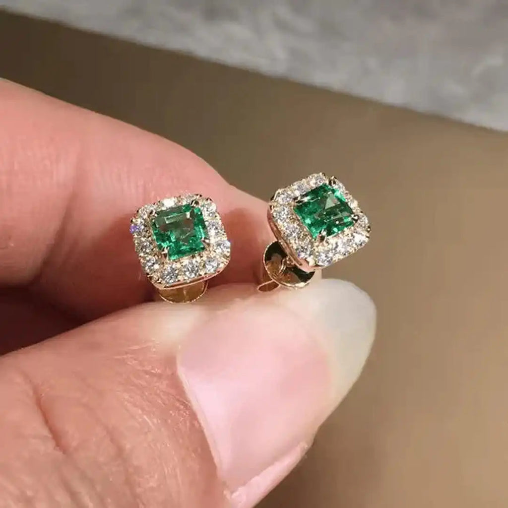 Pendientes de botón cuadrados de piedra esmeralda
