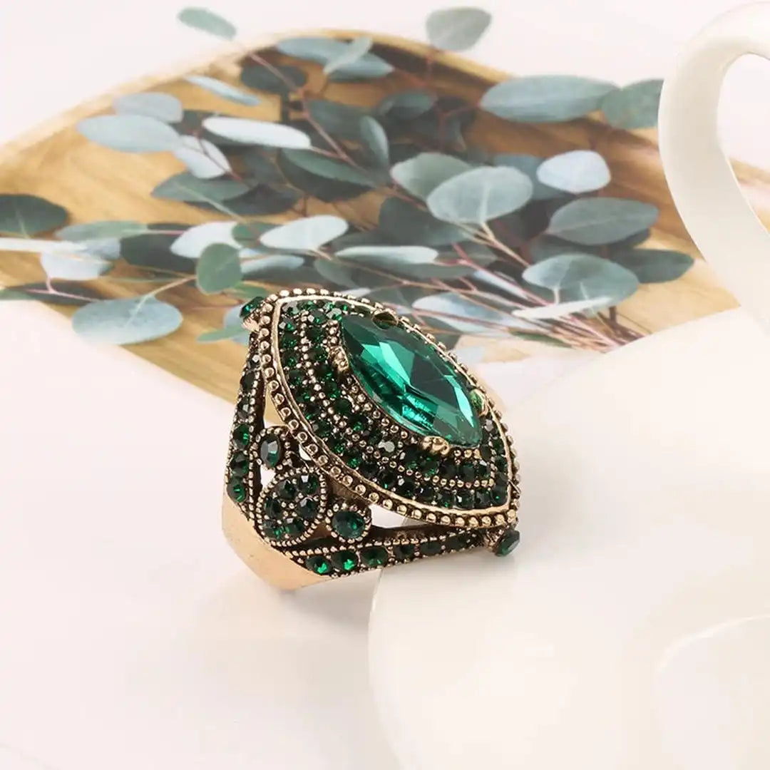 Anillo de cristal Marquis dorado vintage