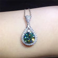 Pulsera rígida de lágrima esmeralda radiante