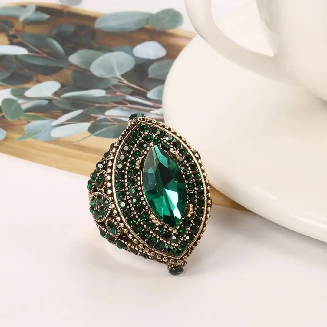Anillo de cristal Marquis dorado vintage