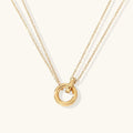Deslumbrante collar con acento de anillo