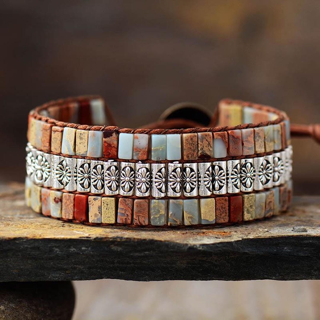 Pulsera envolvente bohemia con loto