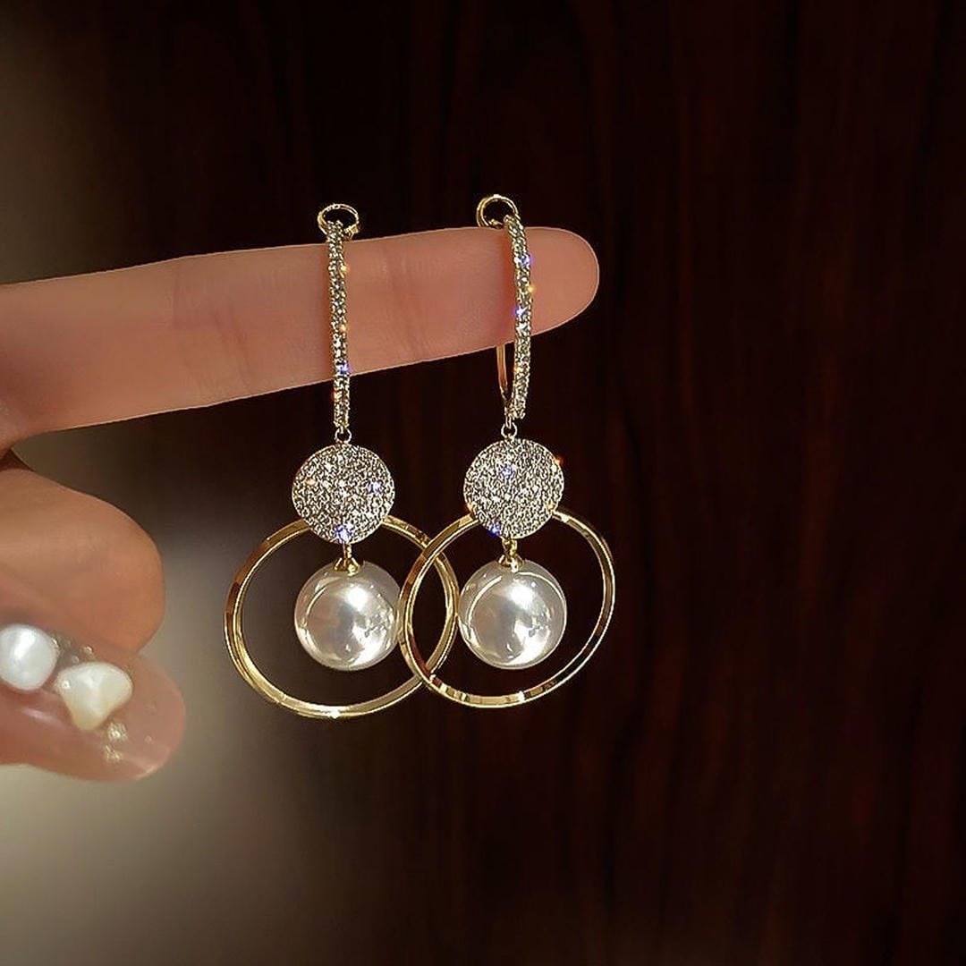 Pendientes con perlas cultivadas y esferas de perlas diminutas