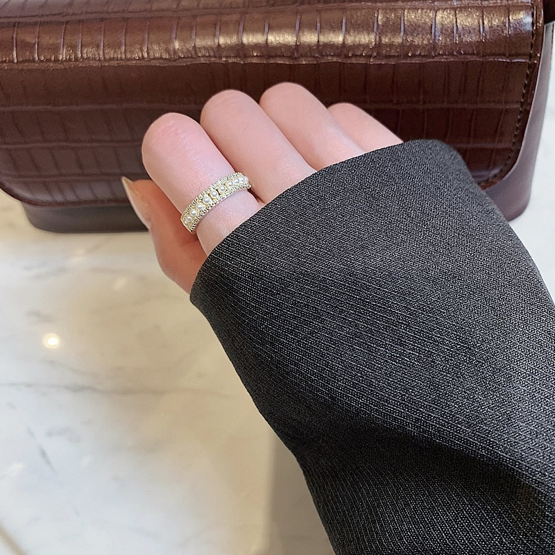 Anillo de lujo en oro y perlas