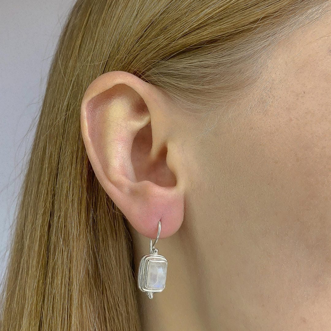 Pendientes de piedra lunar cuadrados Lustre