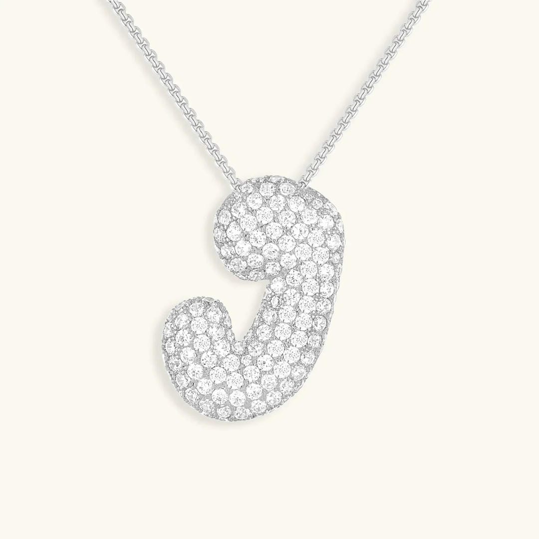 Collar de burbujas con inicial de cristal