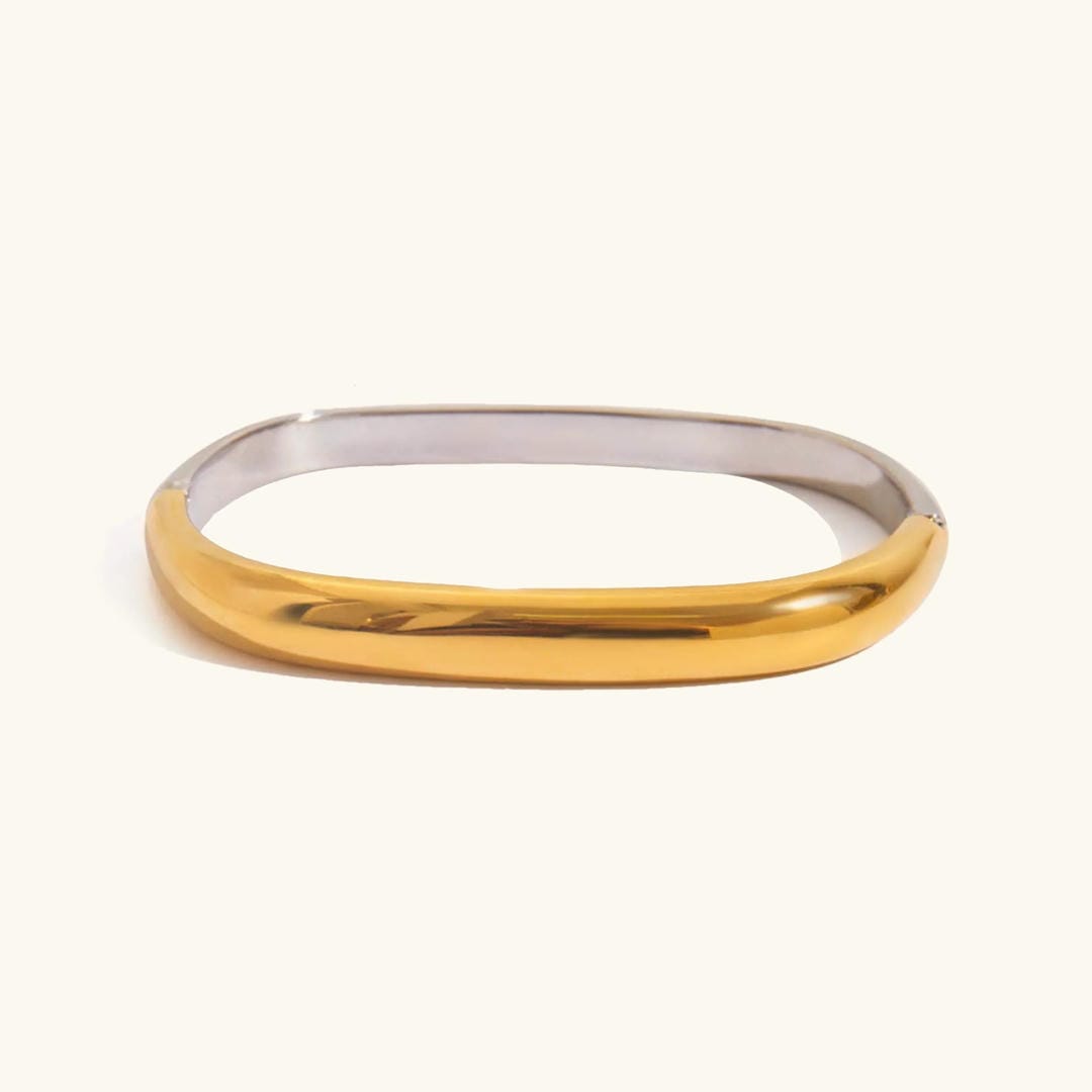 Pulsera moderna de oro