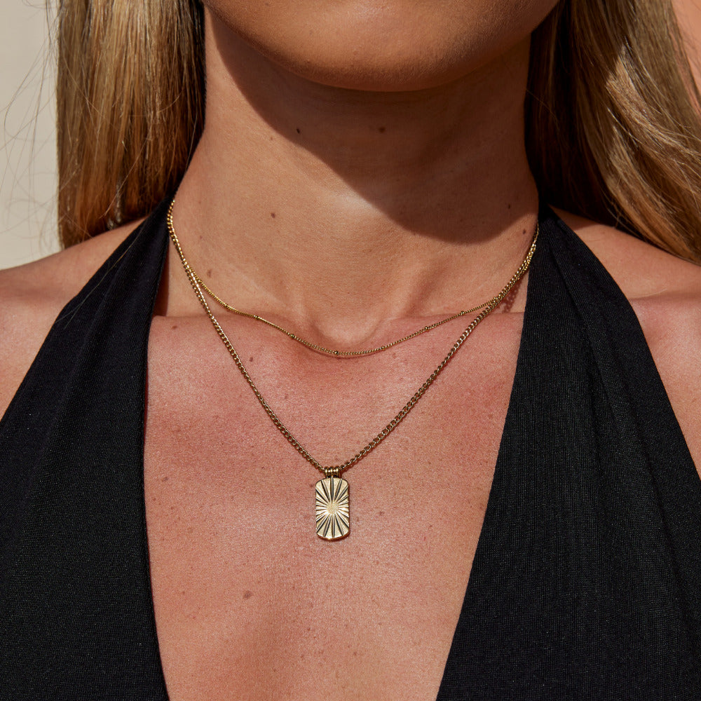 Collar con colgante de oro Kiya