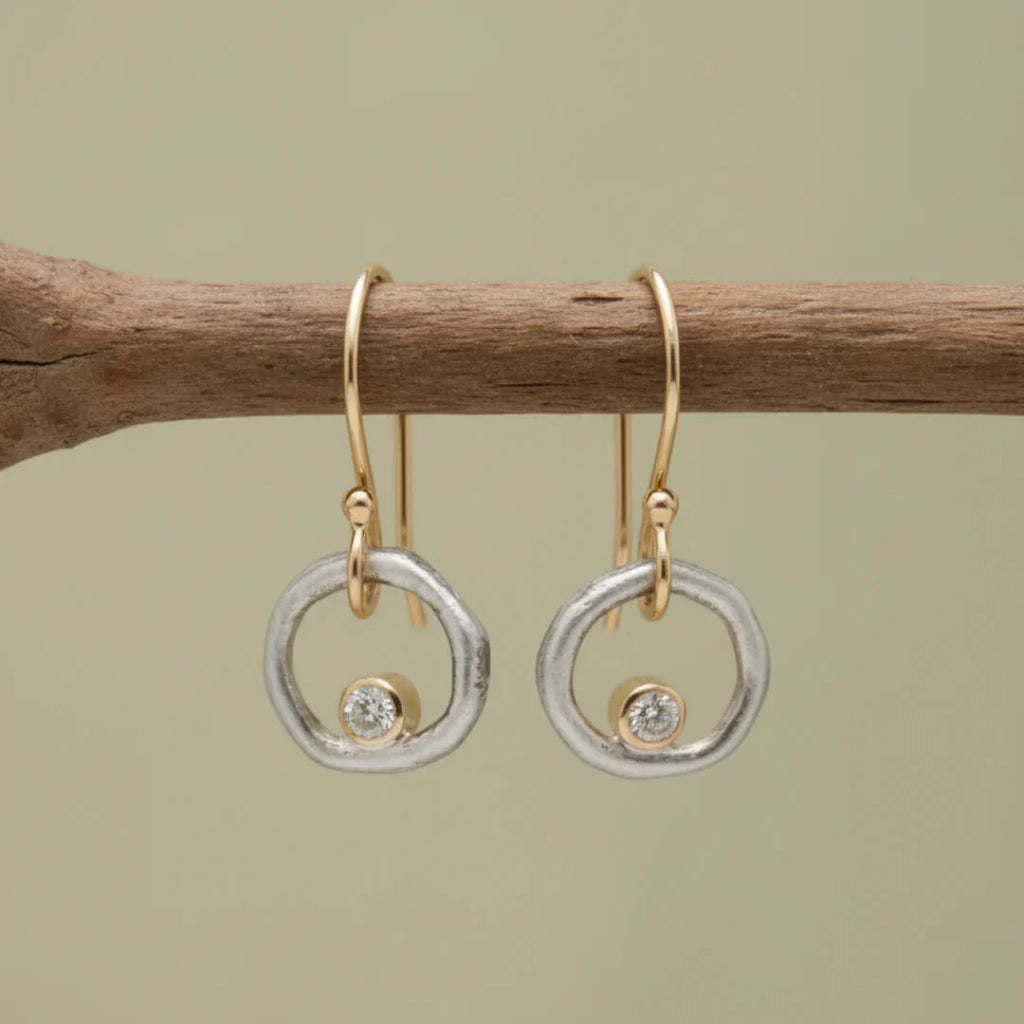 Pendientes de oro y plata antiguos con circonitas cúbicas
