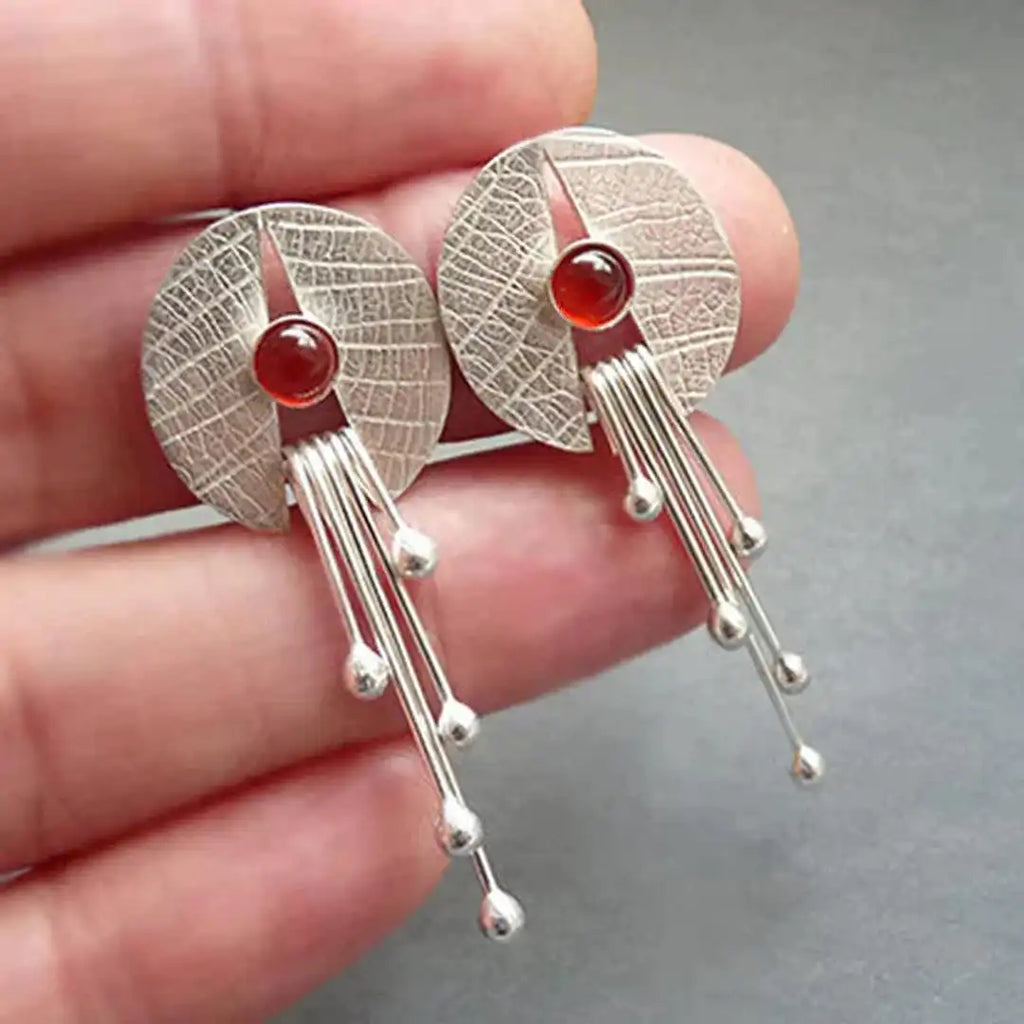 Pendientes colgantes de piedra roja hueca