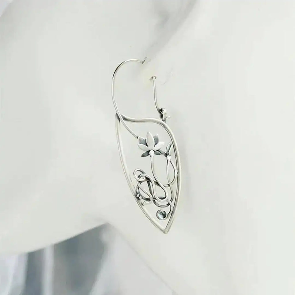 Pendientes elegantes de flor de loto