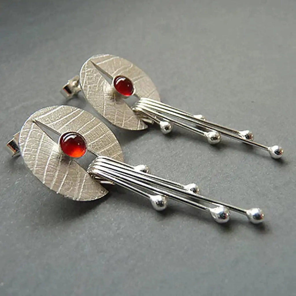 Pendientes colgantes de piedra roja hueca
