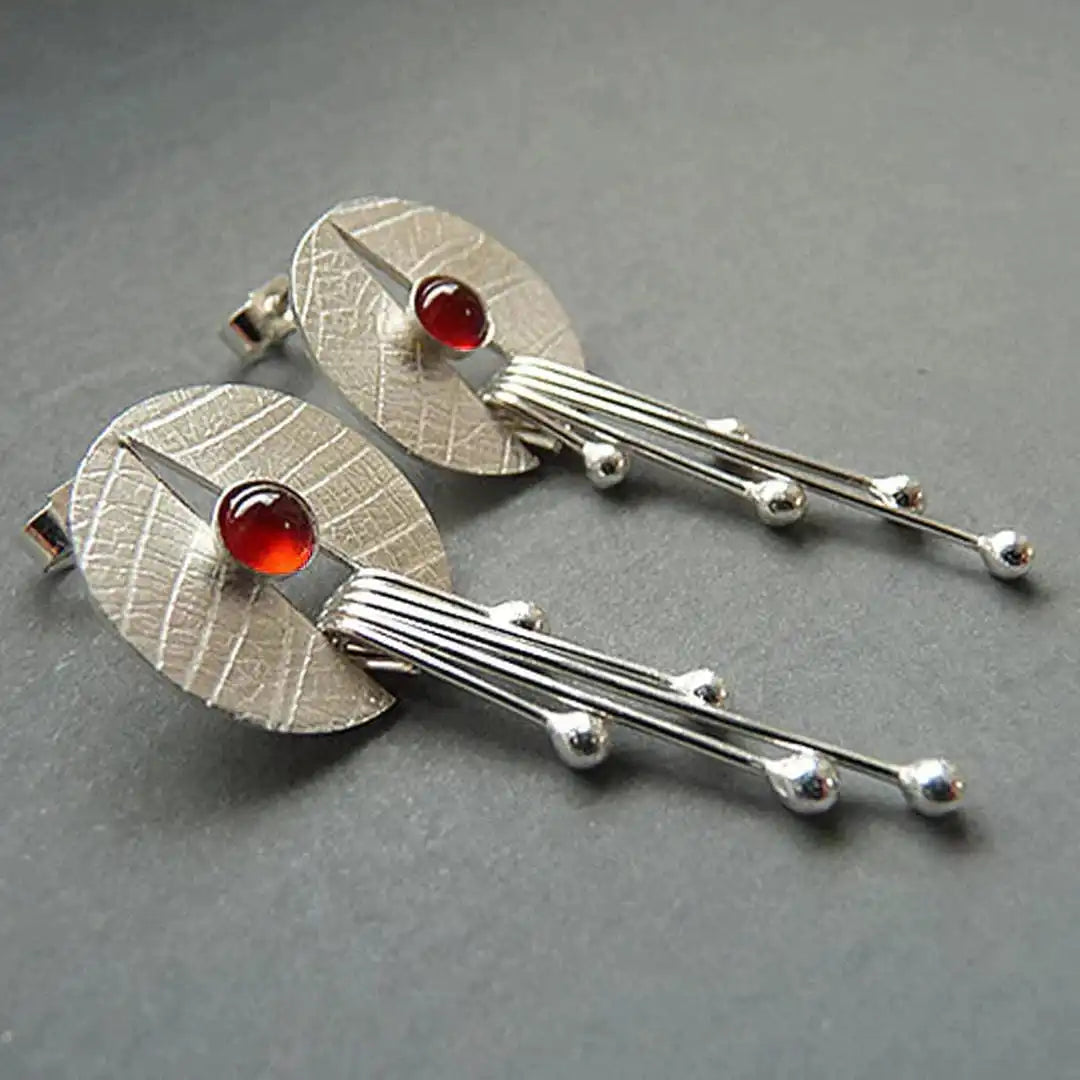 Pendientes colgantes de piedra roja hueca
