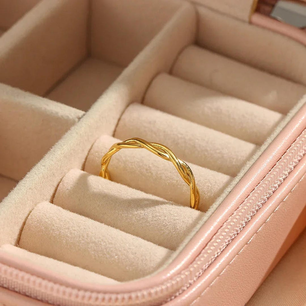 Anillo de oro trenzado vintage