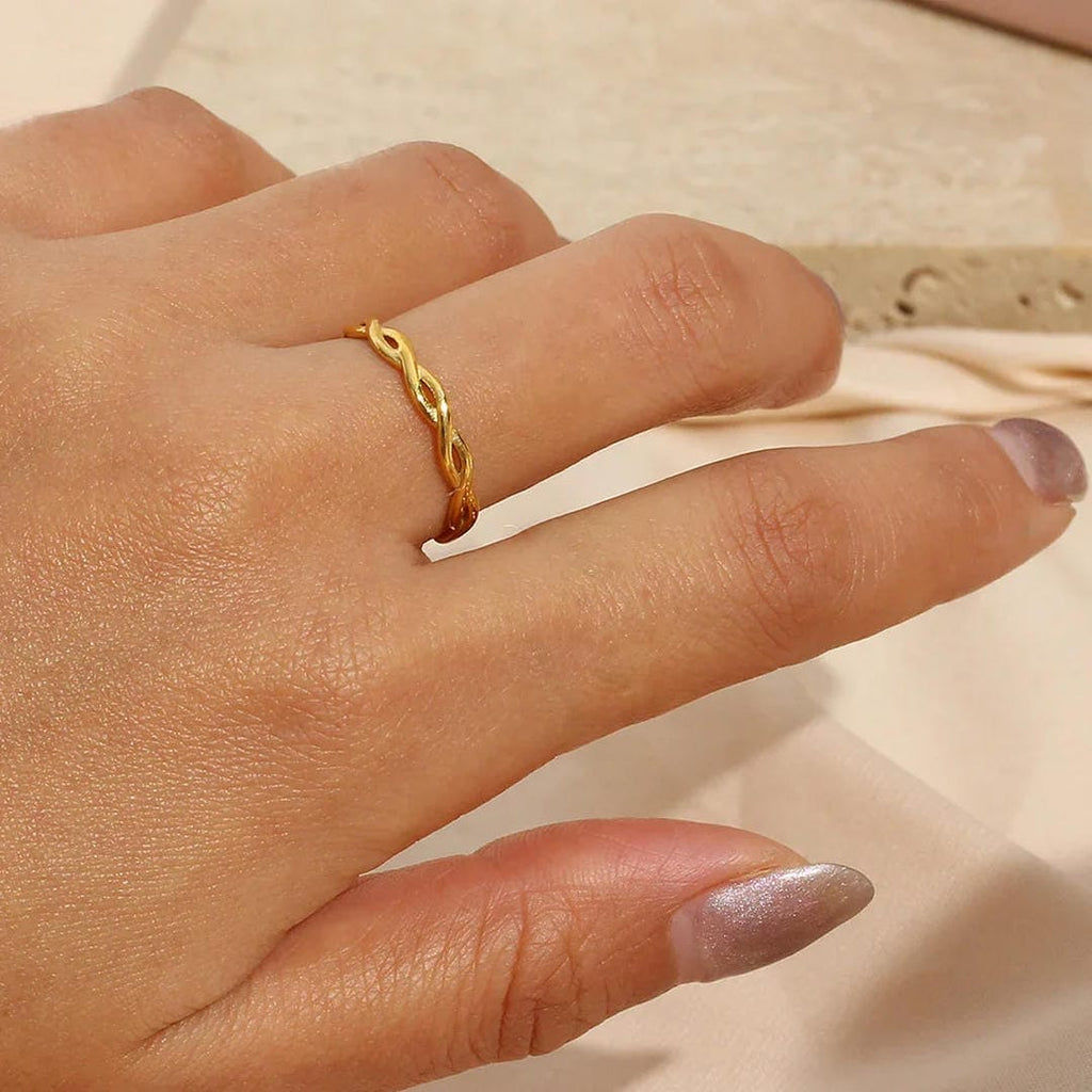 Anillo de oro trenzado vintage