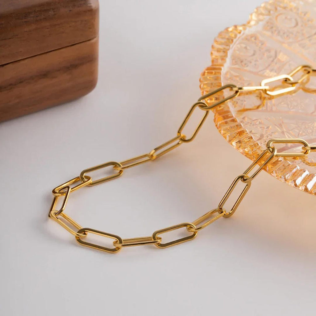 Collar de cadena de eslabones atemporales de oro