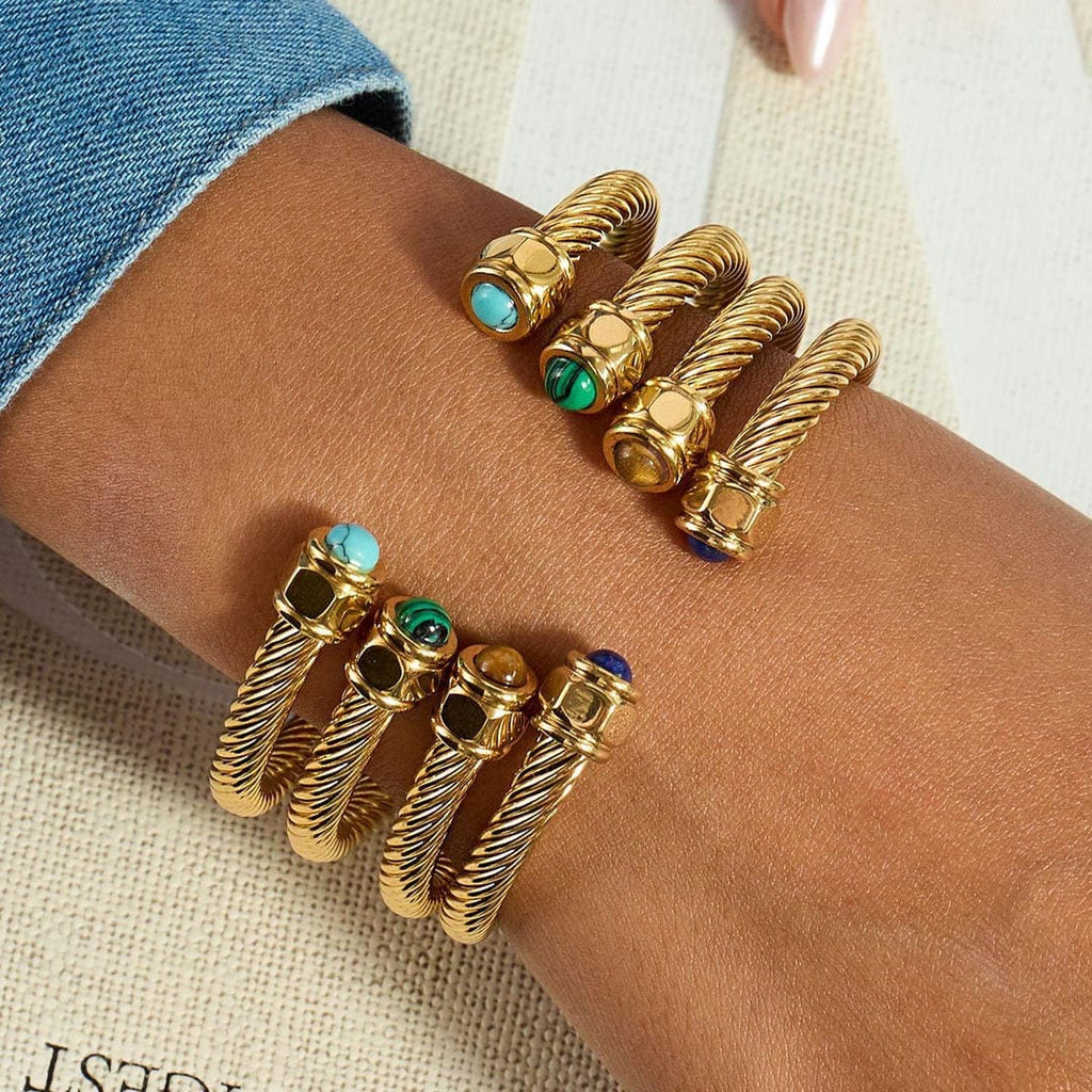 Pulsera de oro con gema
