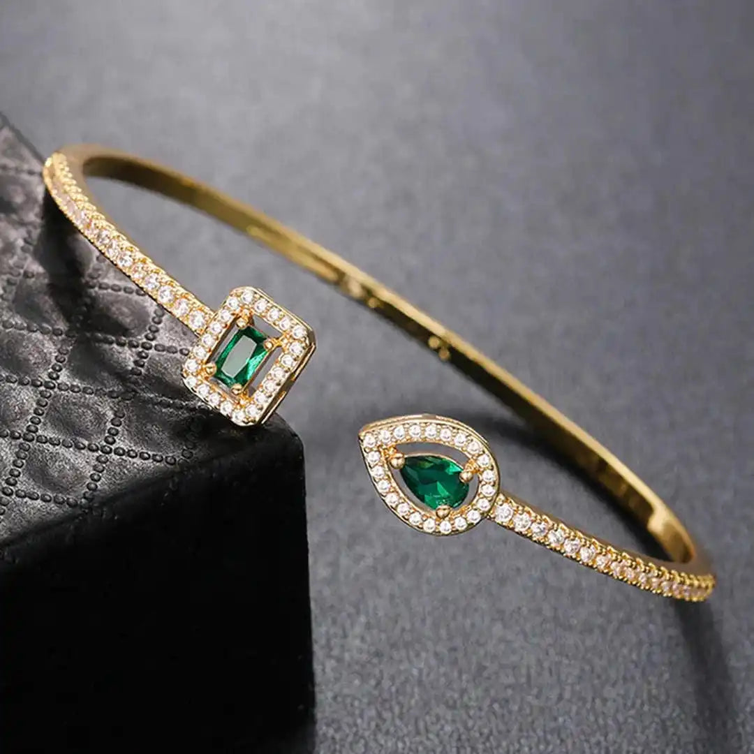 Pulsera Brazalete Abierto de Esmeralda Elegante
