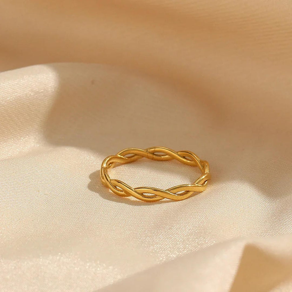 Anillo de oro trenzado vintage