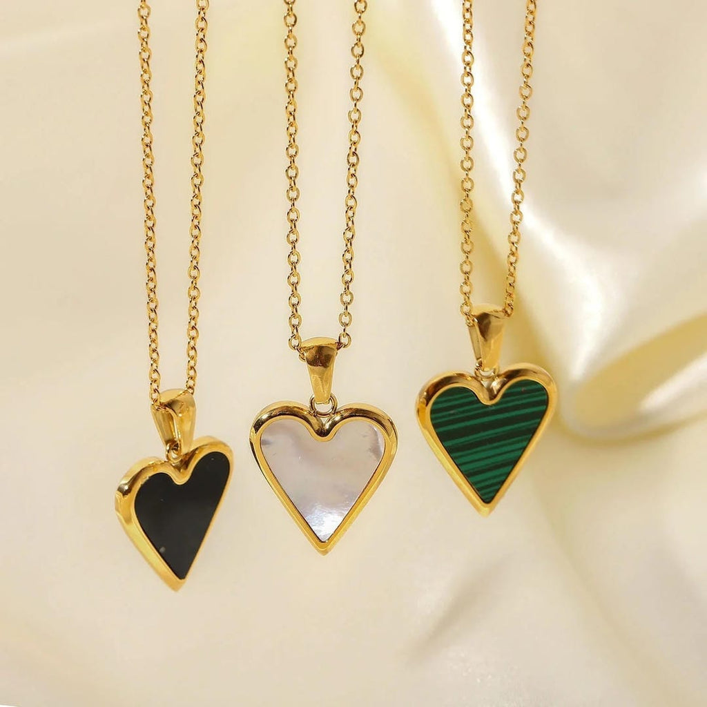 Collar con Colgante de Corazón Reluciente