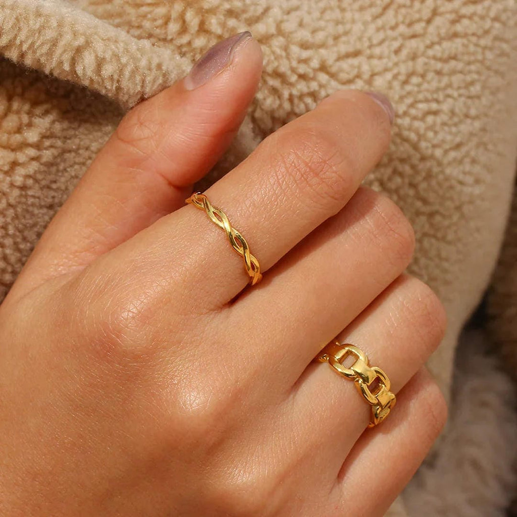 Anillo de oro trenzado vintage