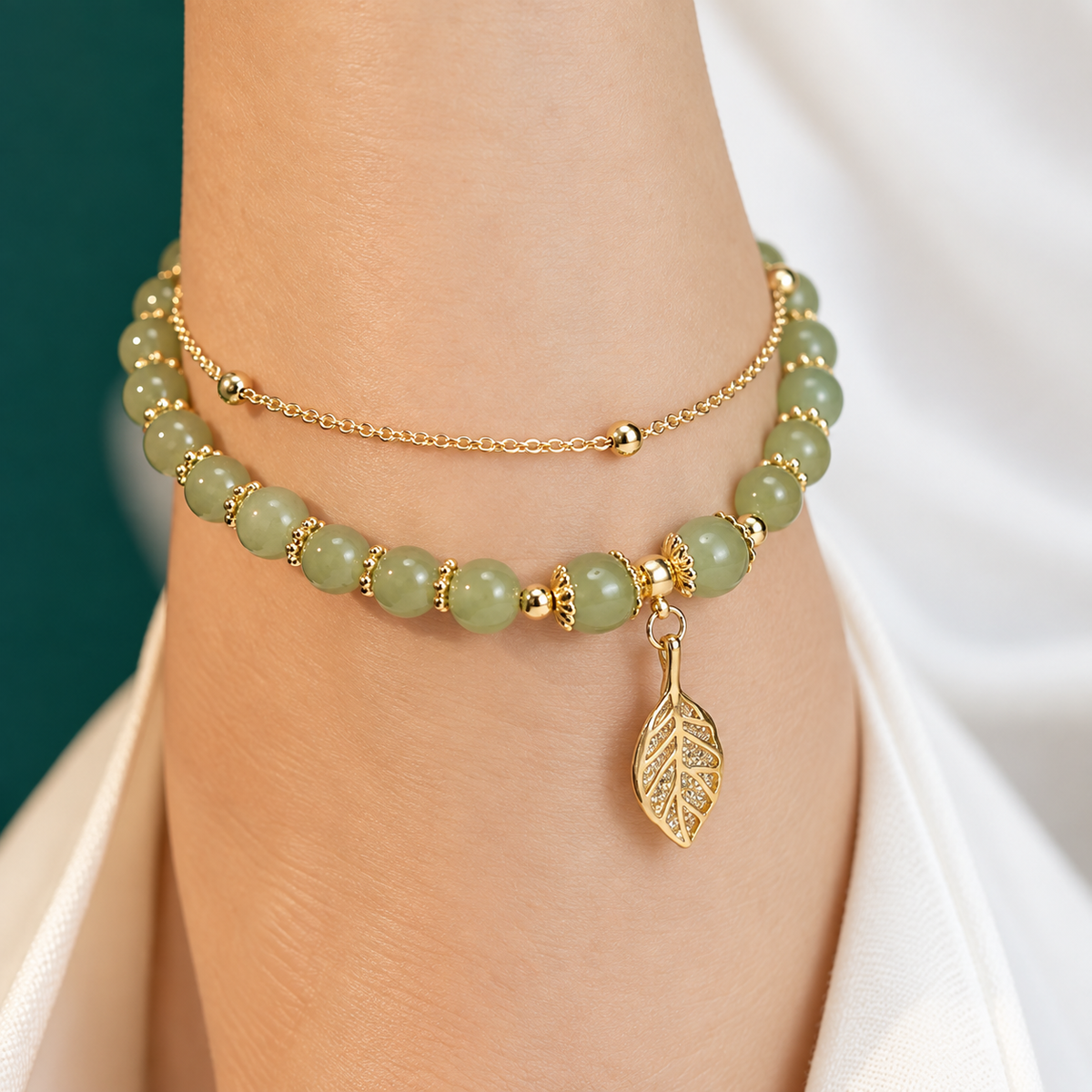 Fotografía de la pulsera de jade verde de doble vuelta