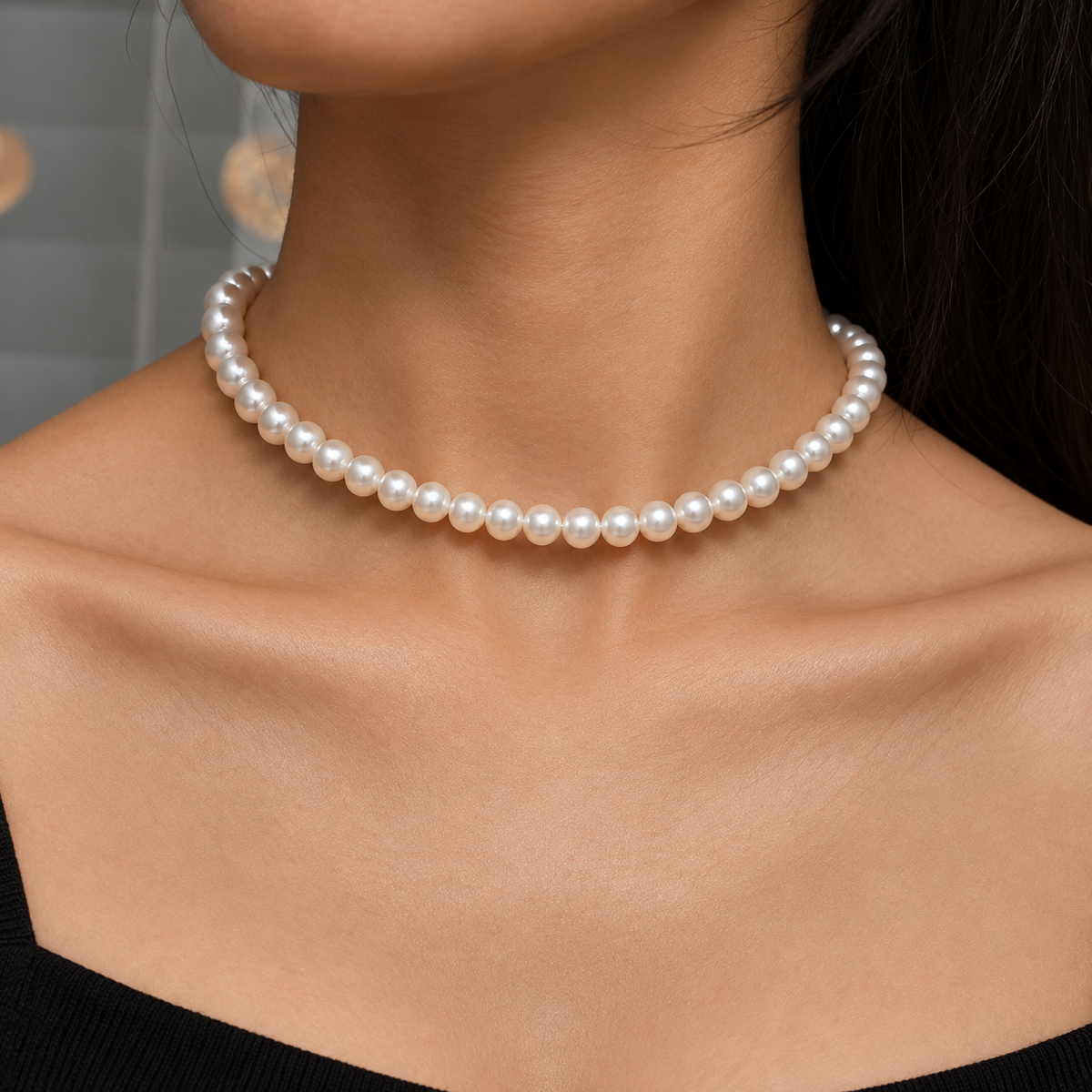 Collar clásico de perlas blancas