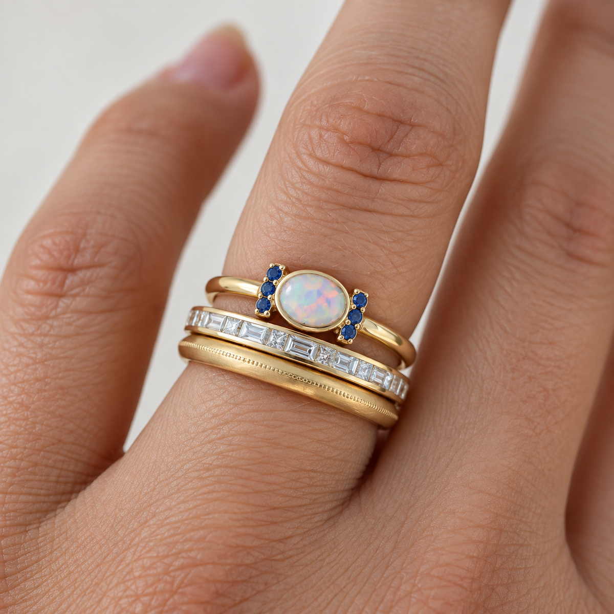 Oprah - Vintage Golden Opal Ring Set